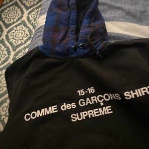 Sold!!!!!!❤️❤️❤️❤️Supreme hoodie,size medium